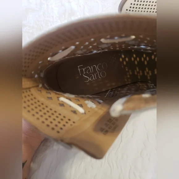 NEW FRANCO SARTO BEIGE BOOTIES SIZE 8.5 - Picture 8 of 10